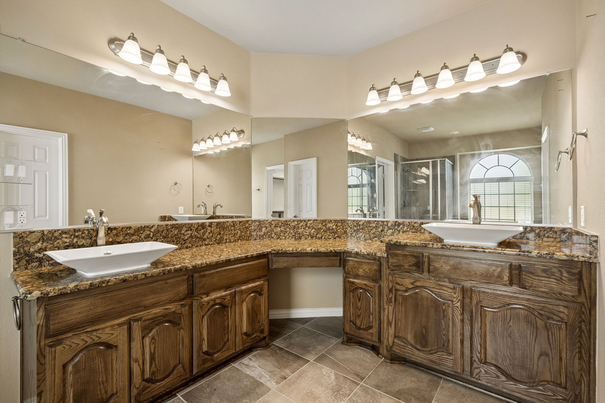 100 Spruce Street Red Oak TX 75154