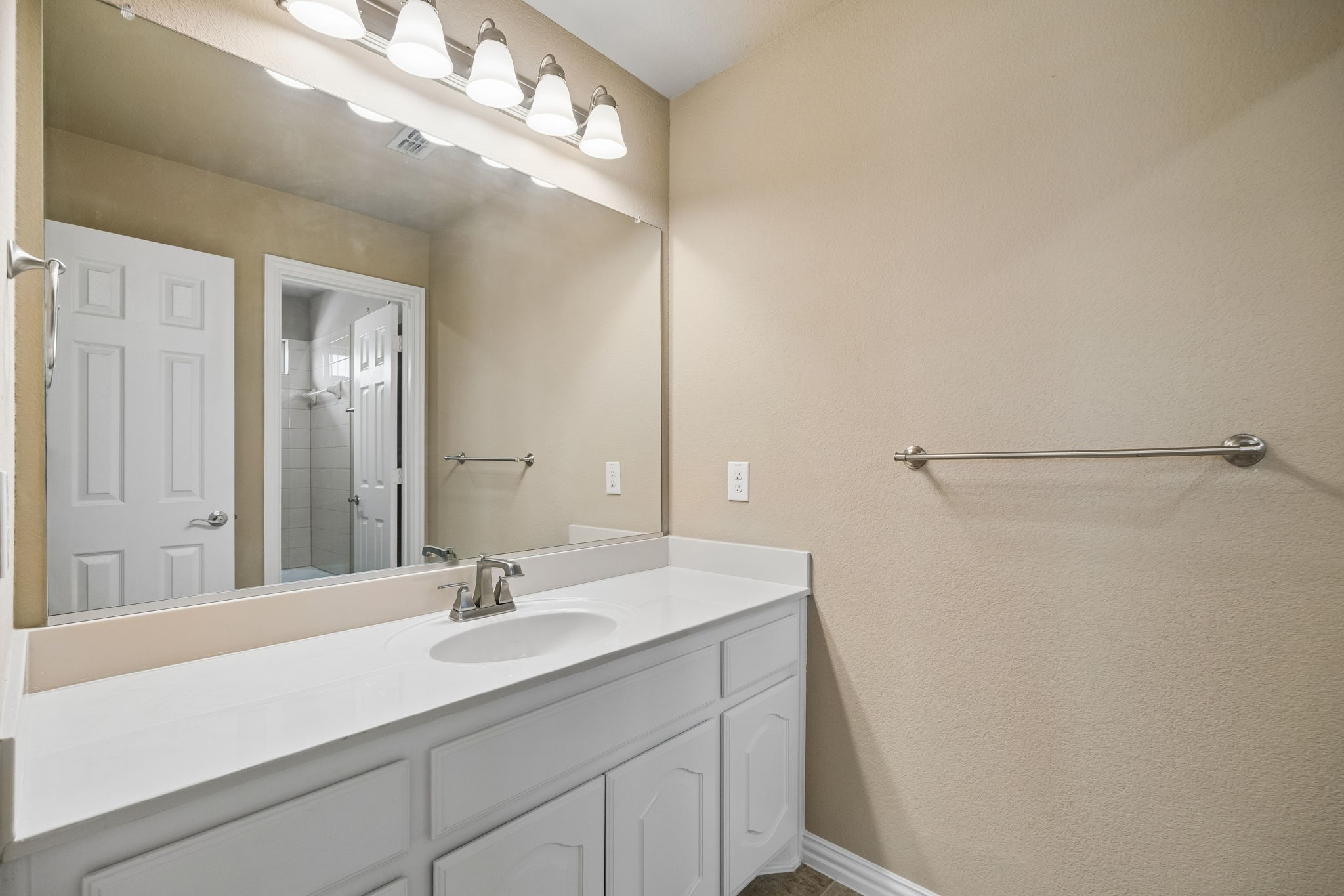 100 Spruce Street Red Oak TX 75154