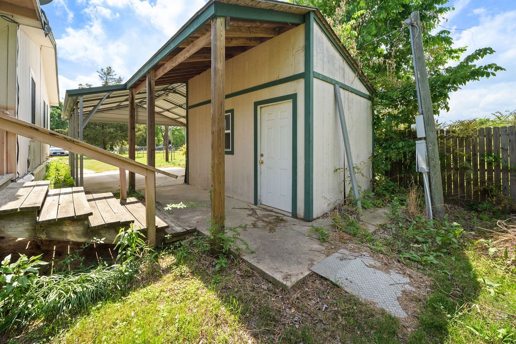 21133 Joe Paul Lane Chandler TX 75758