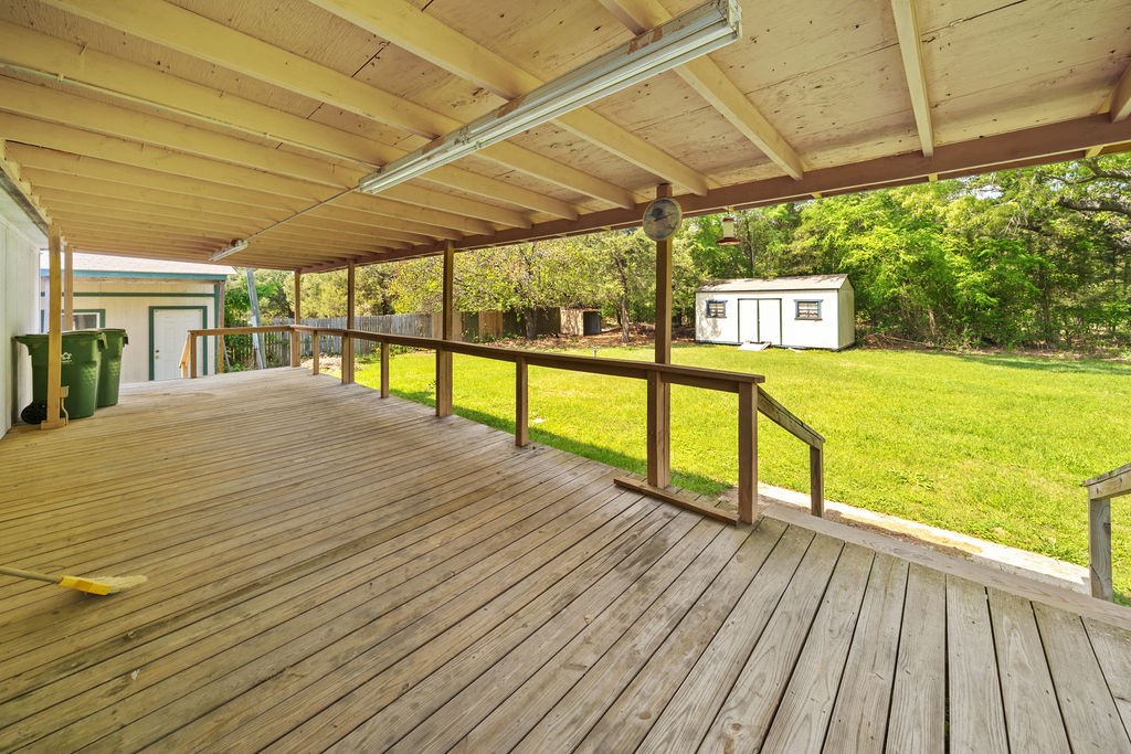 21133 Joe Paul Lane Chandler TX 75758