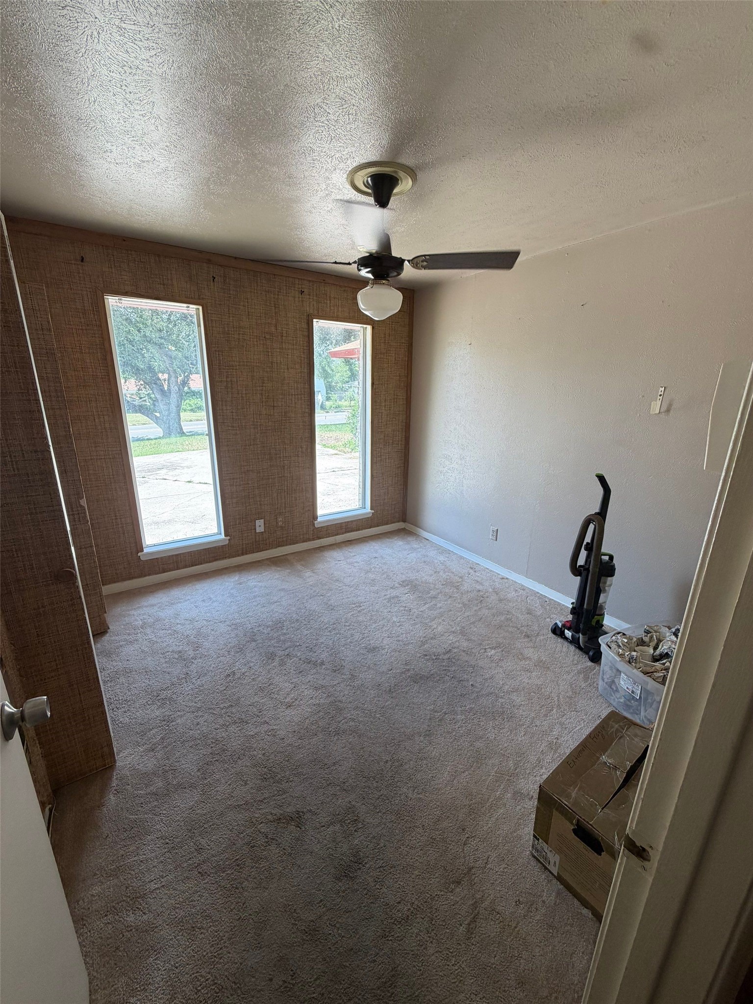 8012 Chapin Road Benbrook TX 76116