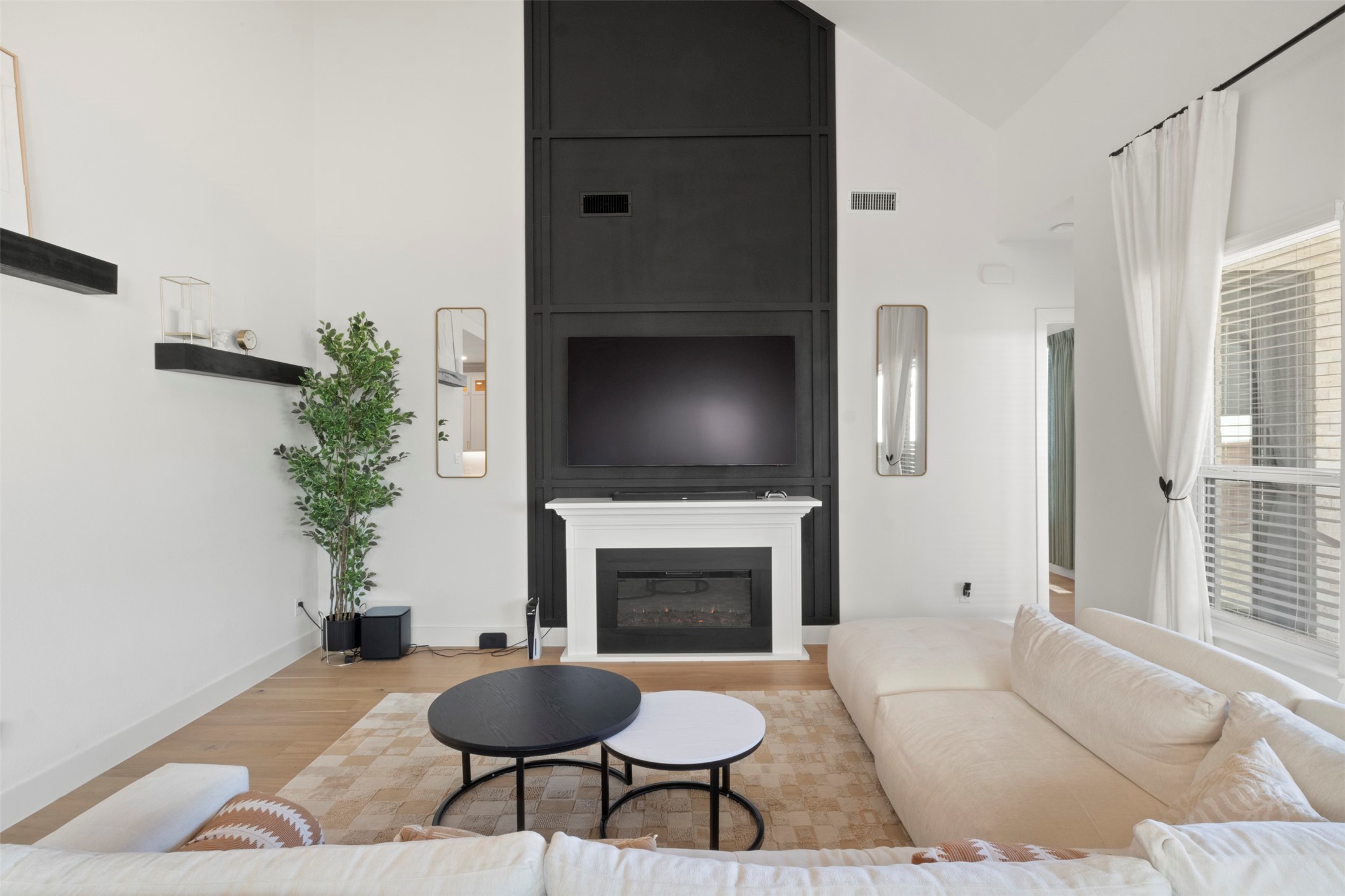 1909 Prickly Poppy Court Aubrey TX 76227