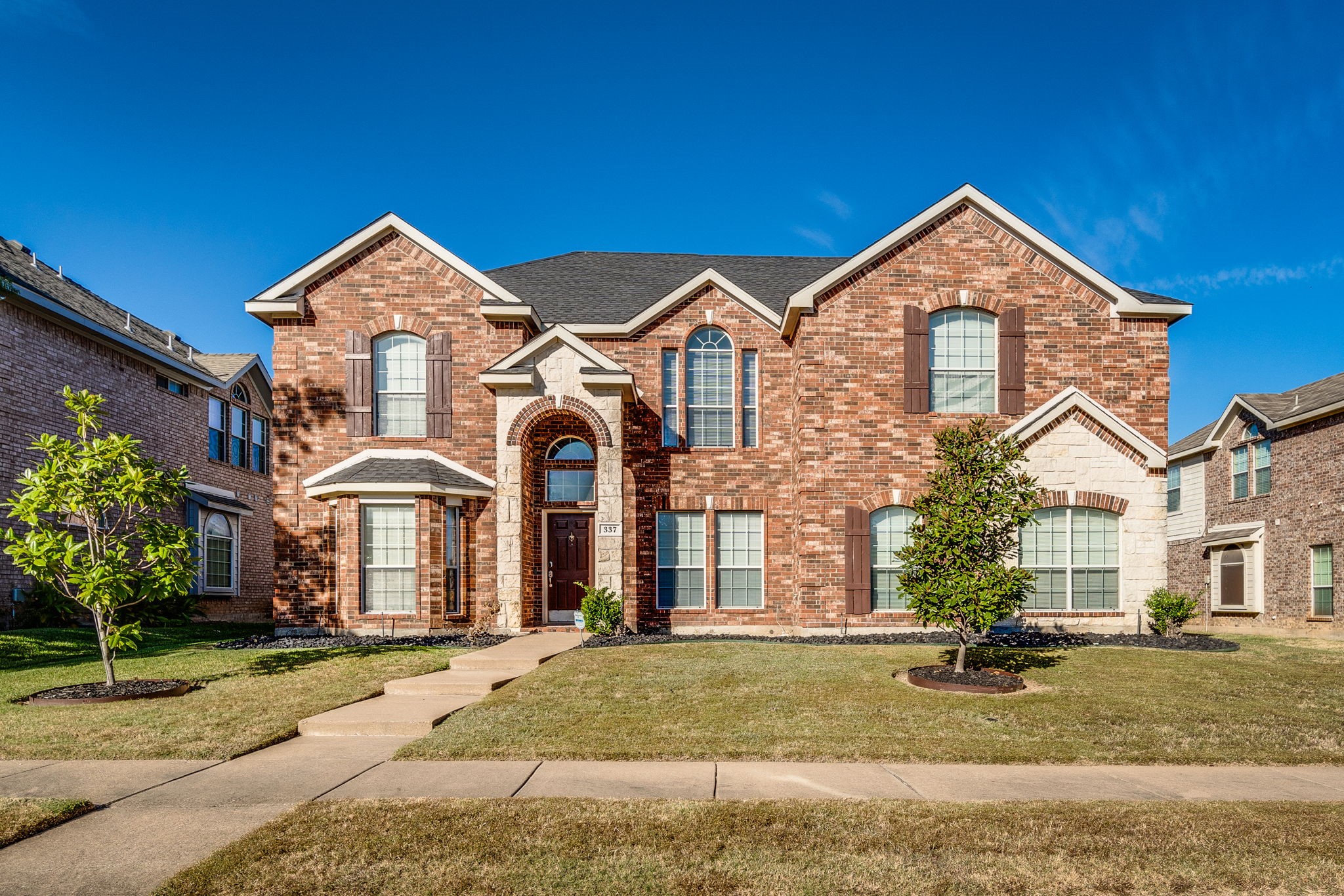 337 Crystal Lake Drive Desoto TX 75115