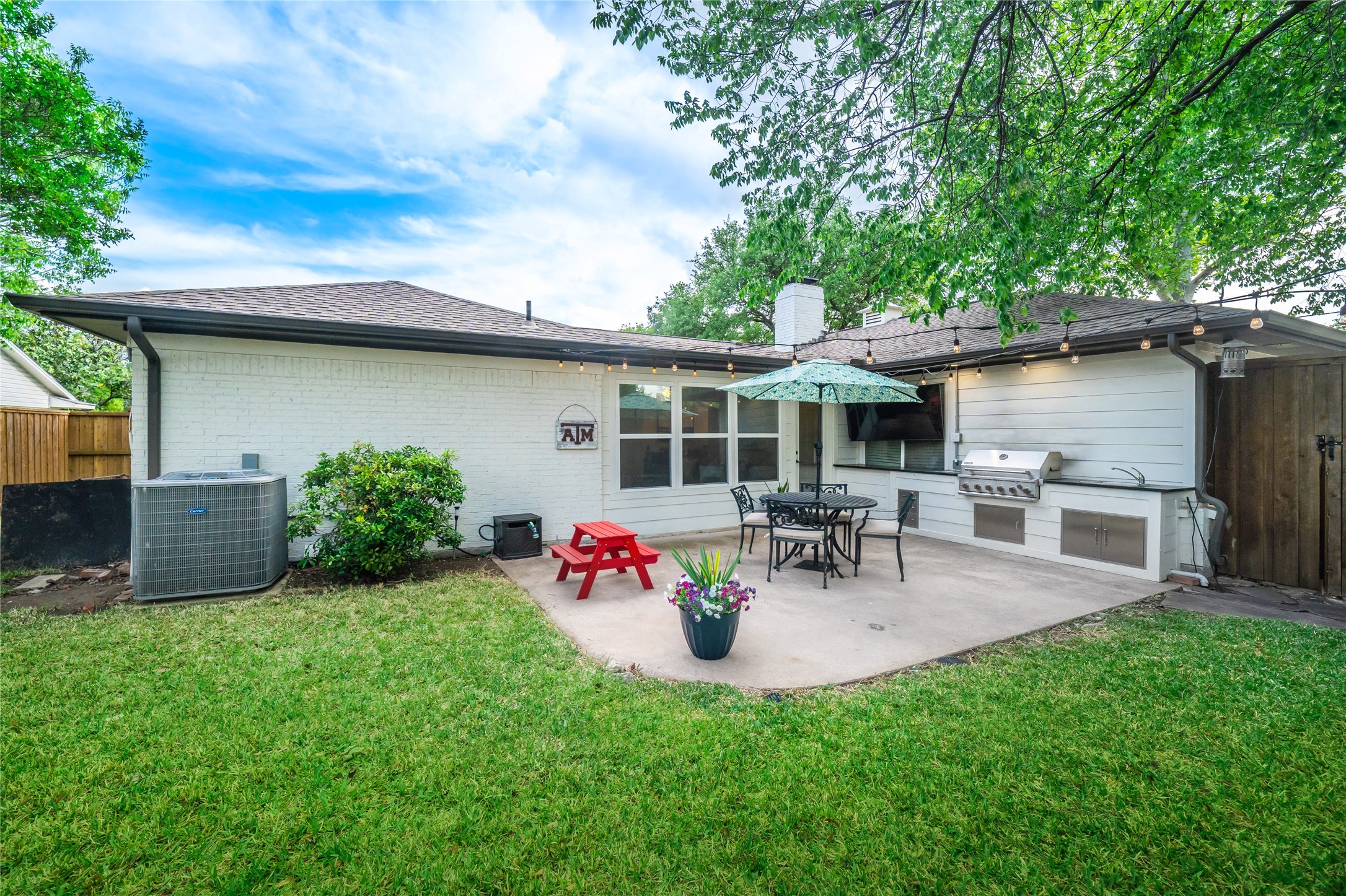 7705 El Pensador Drive Dallas TX 75248