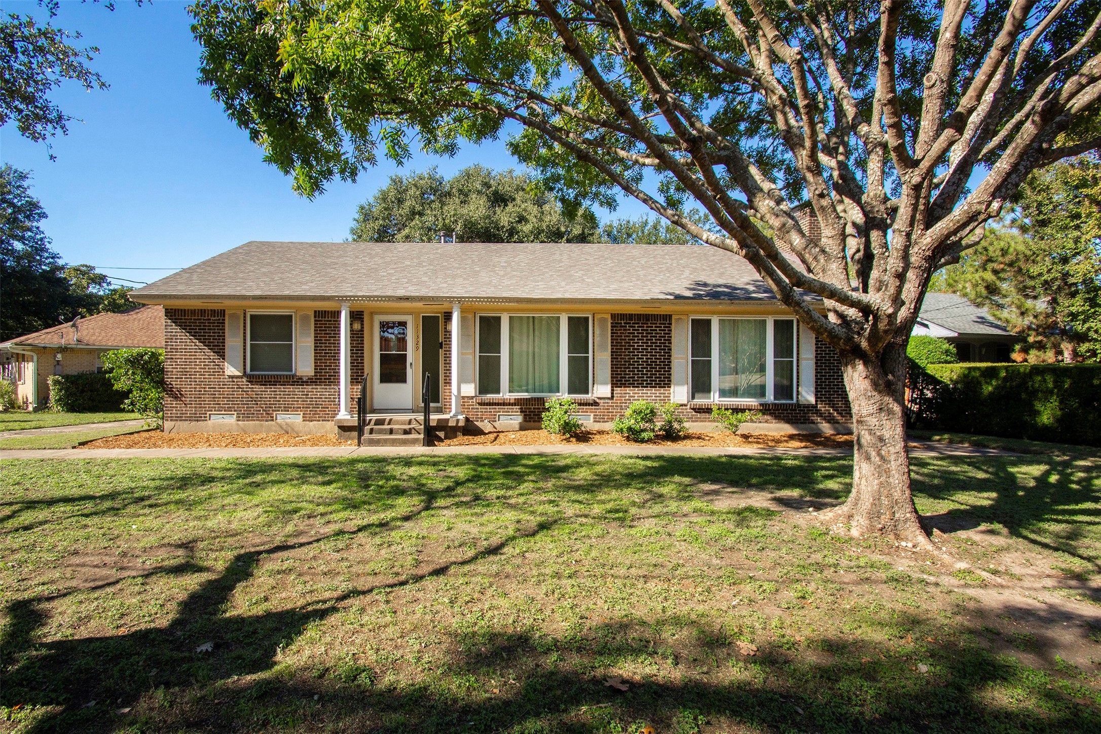 11329 Gatewood Place Dallas TX 75218