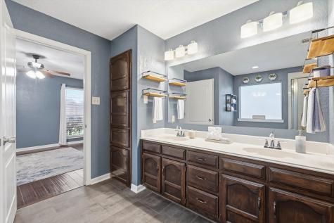 7221 Mccoy Drive Watauga TX 76148