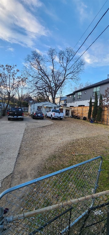 2311 Hondo Avenue Dallas TX 75219