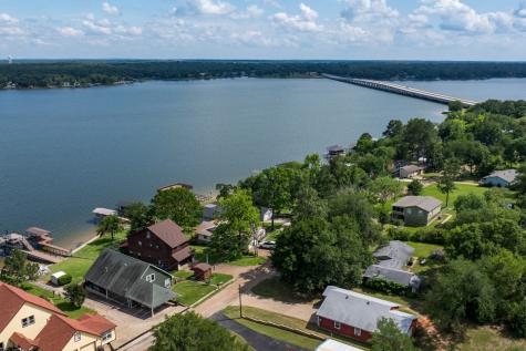 138 Pin Oak Drive Mabank TX 75156