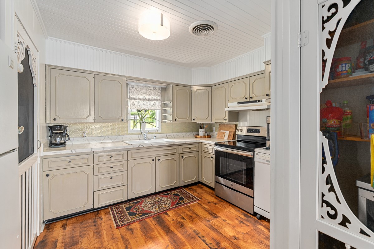 138 Pin Oak Drive Mabank TX 75156