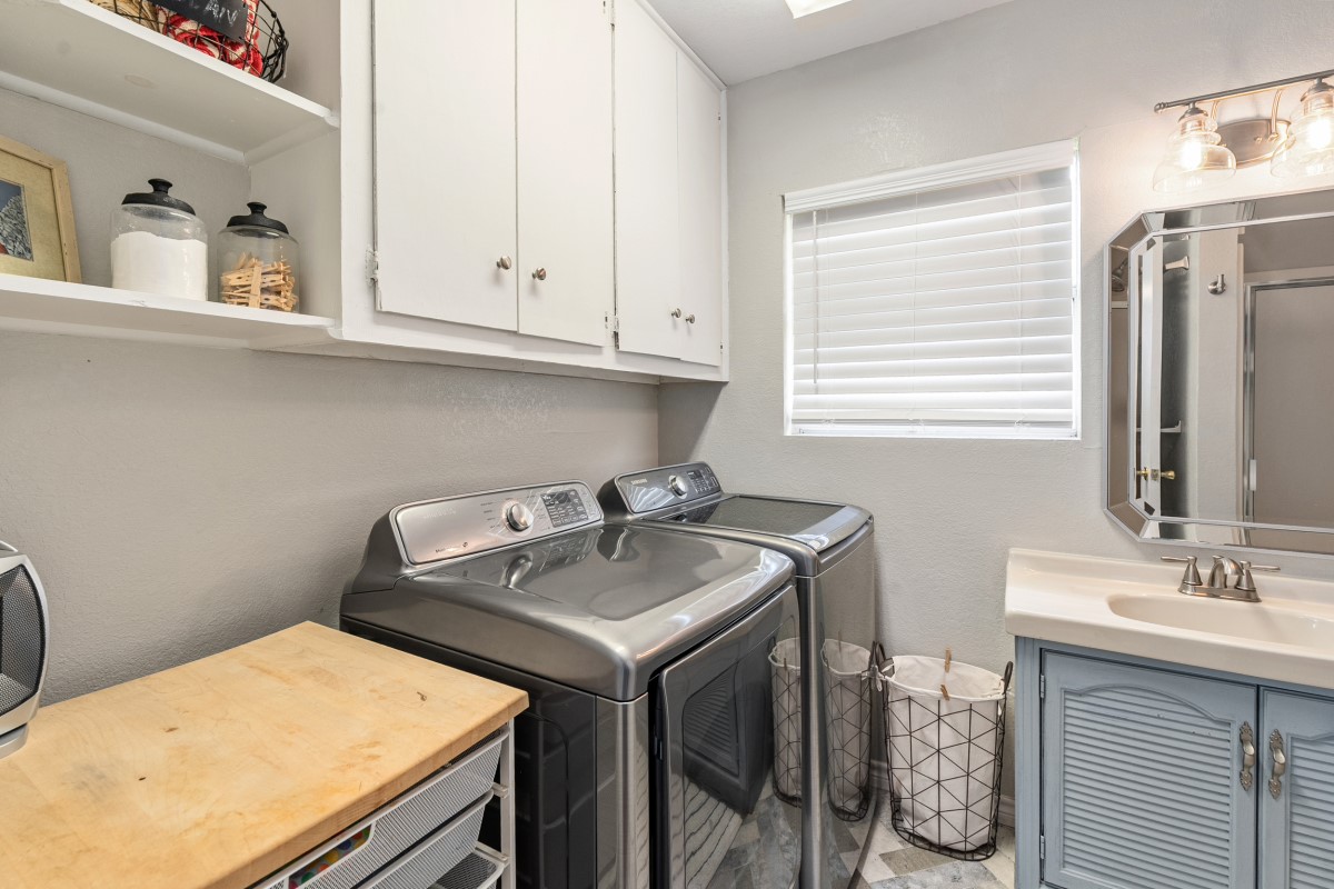 138 Pin Oak Drive Mabank TX 75156