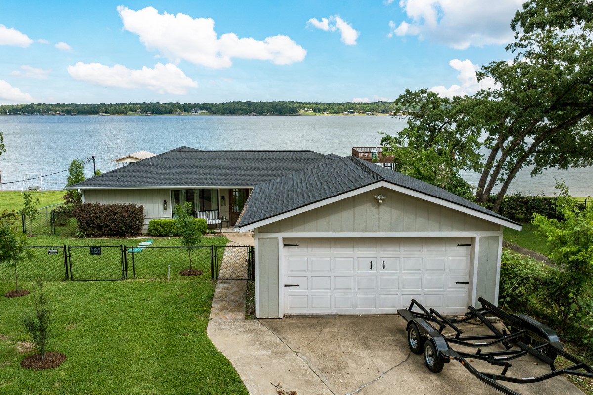 138 Pin Oak Drive Mabank TX 75156