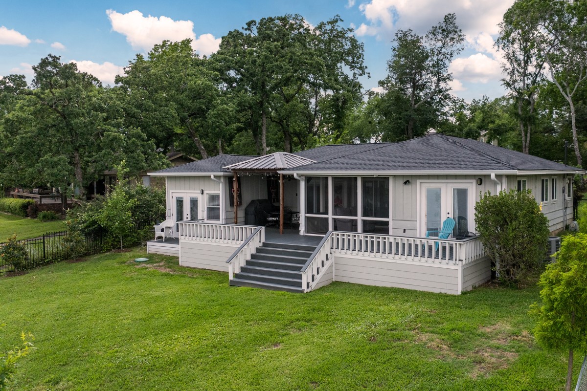 138 Pin Oak Drive Mabank TX 75156