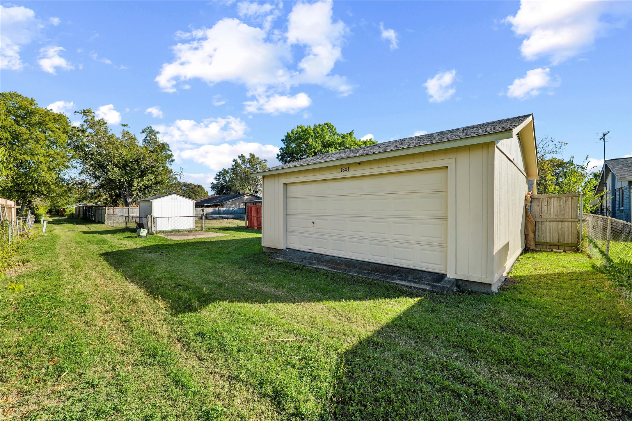 1801 Homestead Place Garland TX 75044