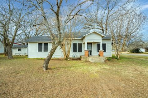 269 N Avenue F Crawford TX 76638