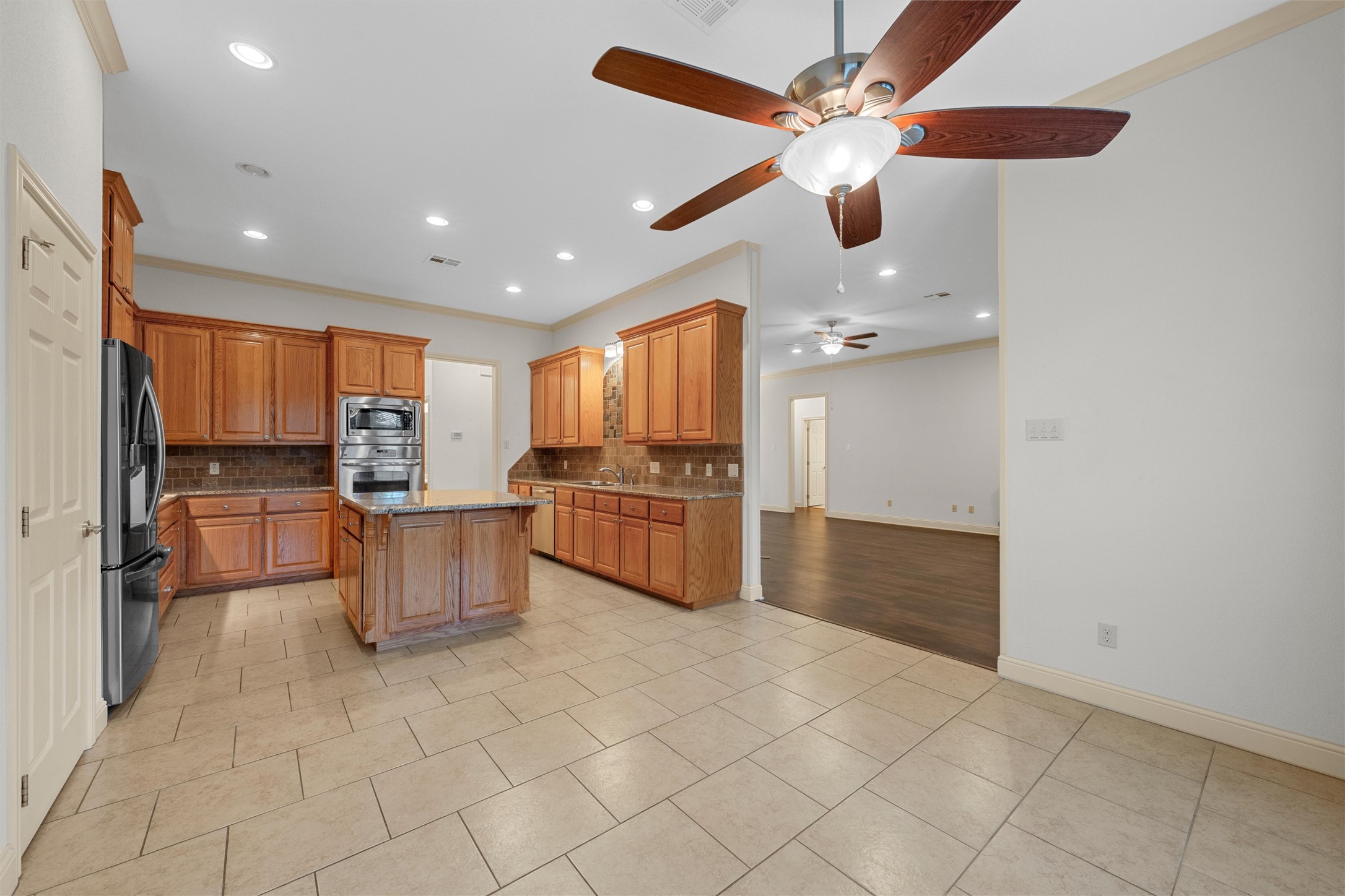 1305 Buffalo Pass Woodway TX 76712