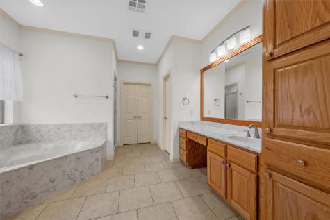 1305 Buffalo Pass Woodway TX 76712