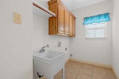 1305 Buffalo Pass Woodway TX 76712