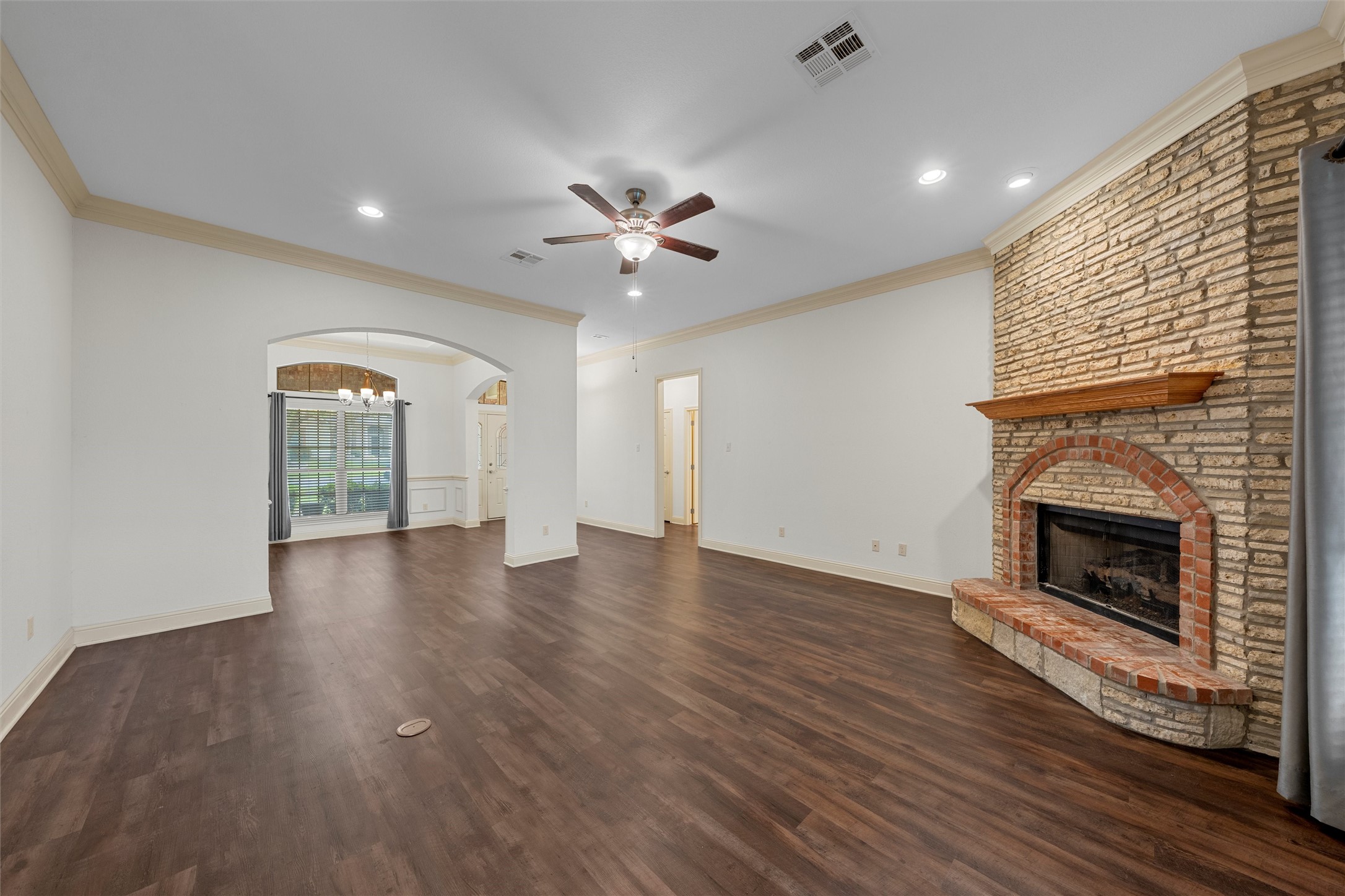 1305 Buffalo Pass Woodway TX 76712