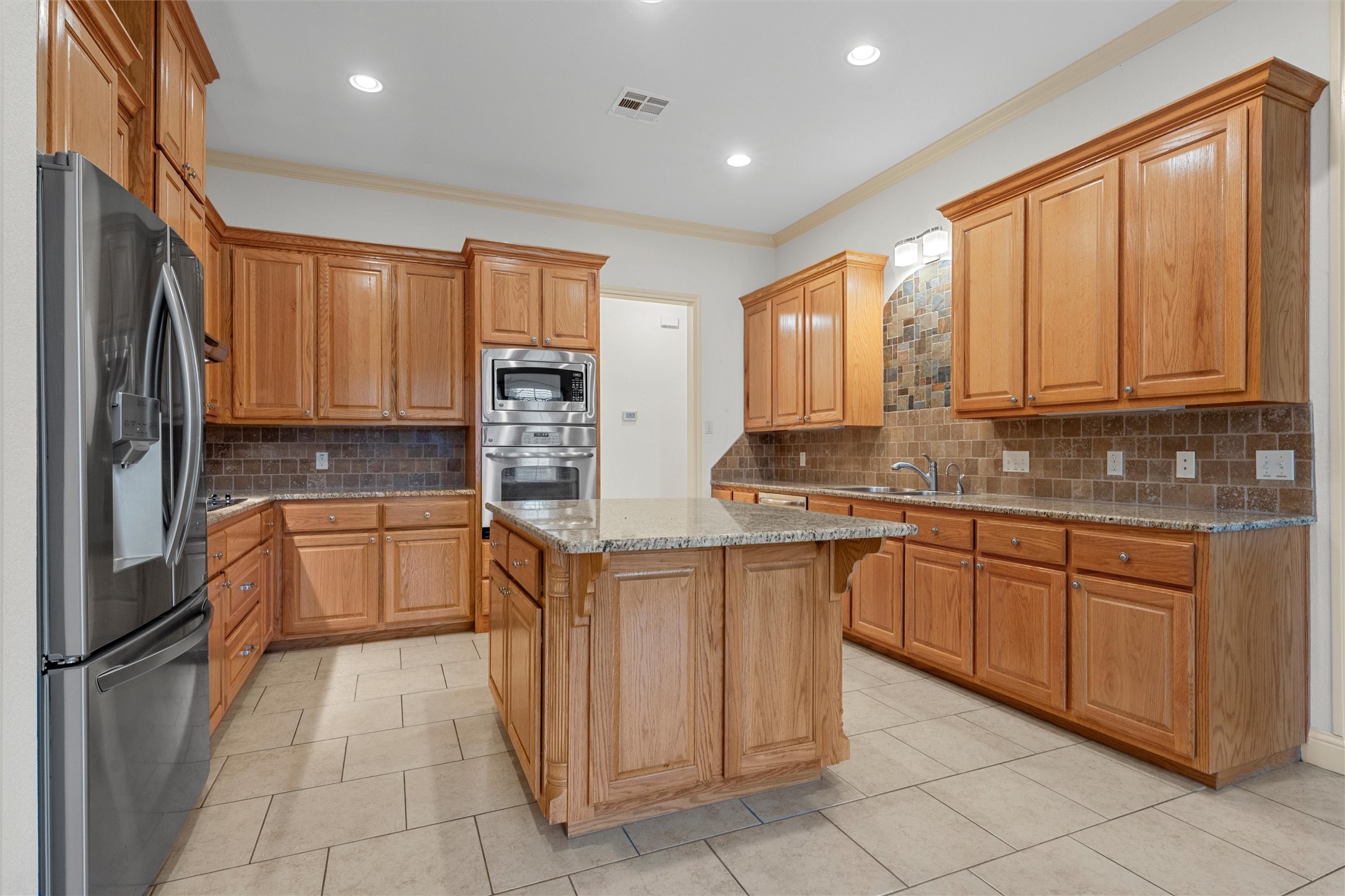 1305 Buffalo Pass Woodway TX 76712