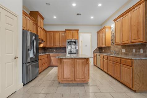1305 Buffalo Pass Woodway TX 76712