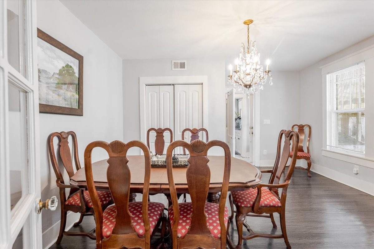 1101 N Oak Avenue Mineral Wells TX 76067