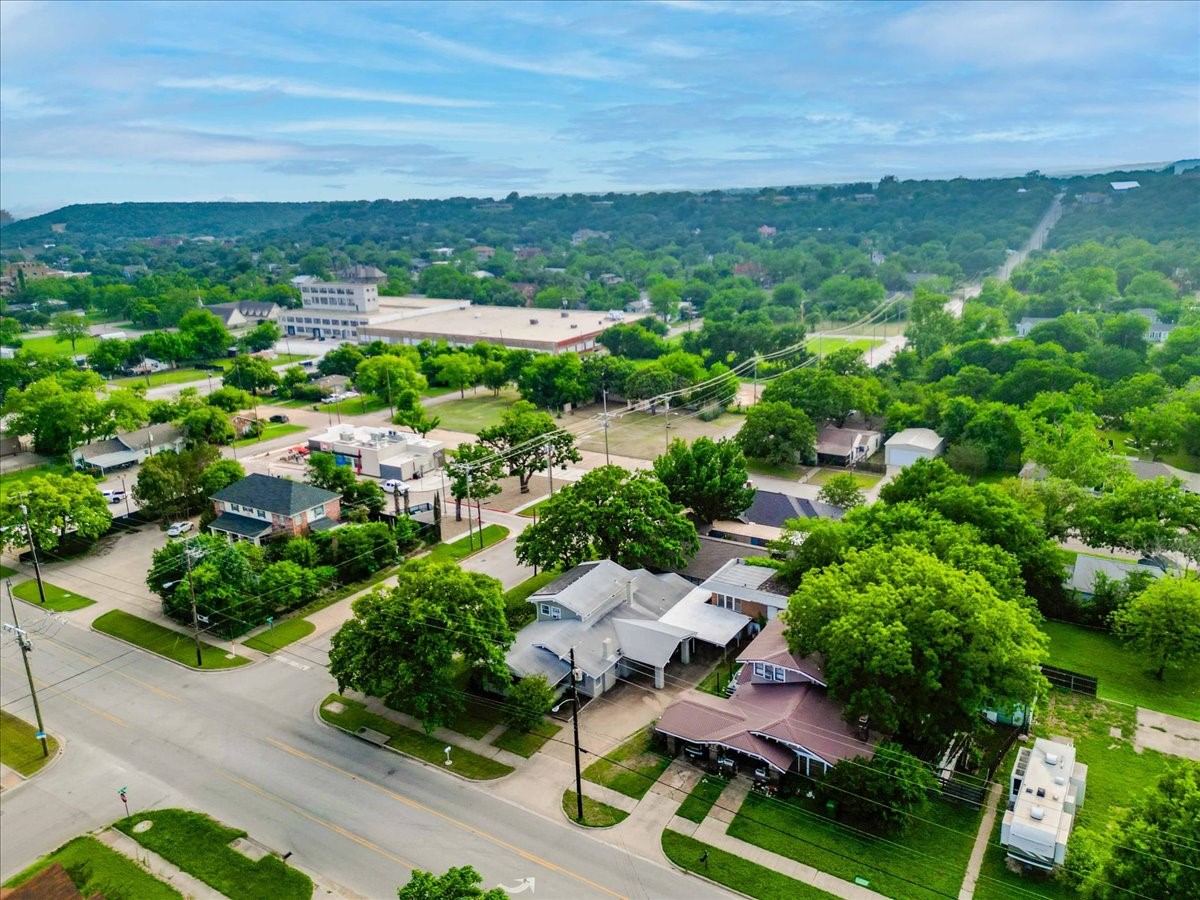 1101 N Oak Avenue Mineral Wells TX 76067