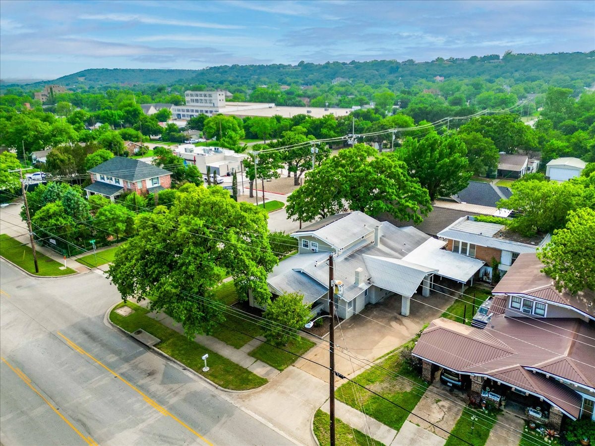 1101 N Oak Avenue Mineral Wells TX 76067