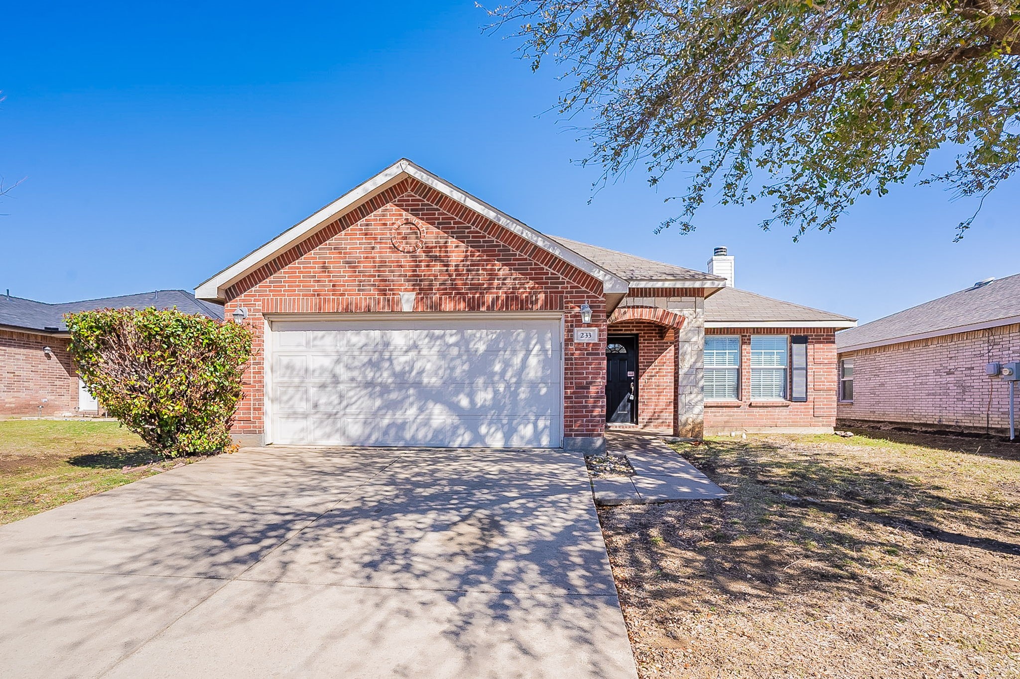 233 Silver Lake Trail Fort Worth TX 76140