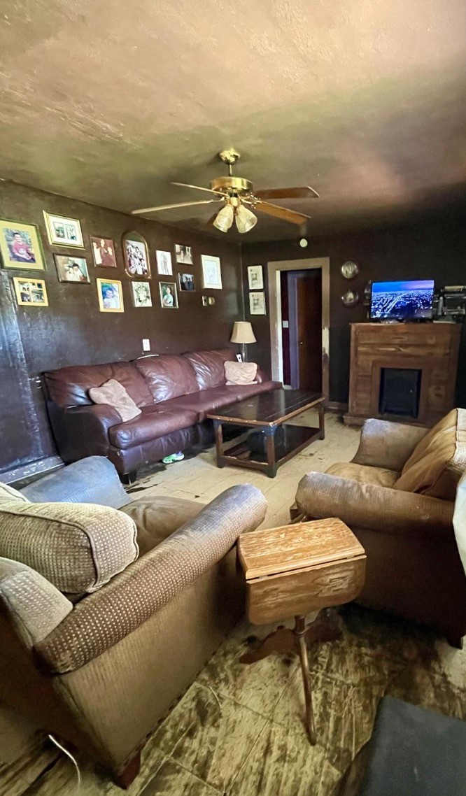 514 W Roosevelt Avenue Whitney TX 76692