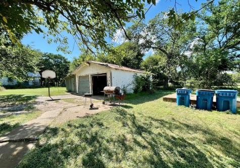 514 W Roosevelt Avenue Whitney TX 76692