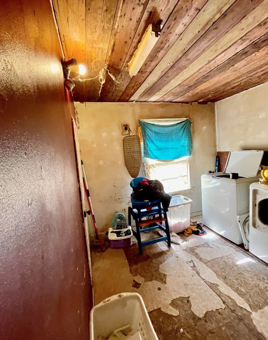 514 W Roosevelt Avenue Whitney TX 76692