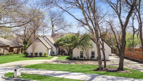 2209 Forest Creek Mckinney TX 75072
