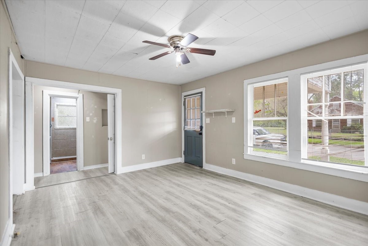 707 Green Palestine TX 75801