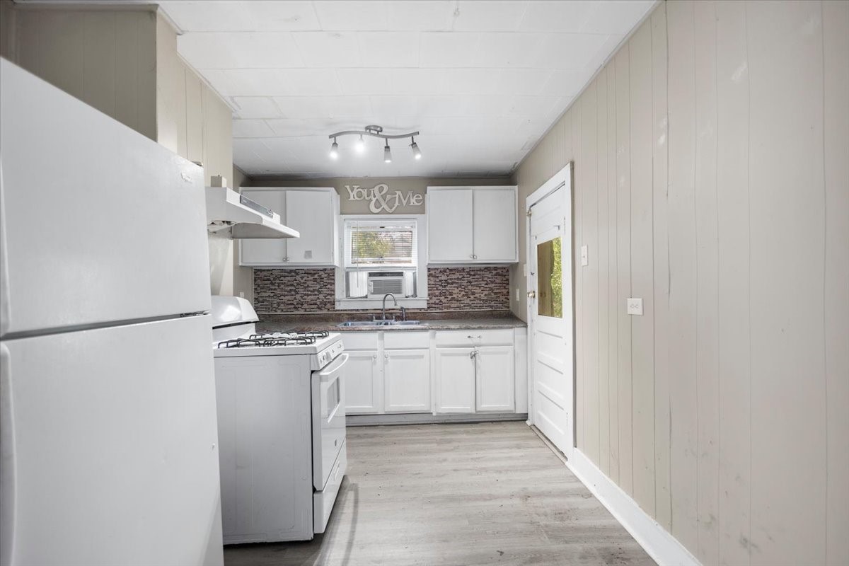 707 Green Palestine TX 75801