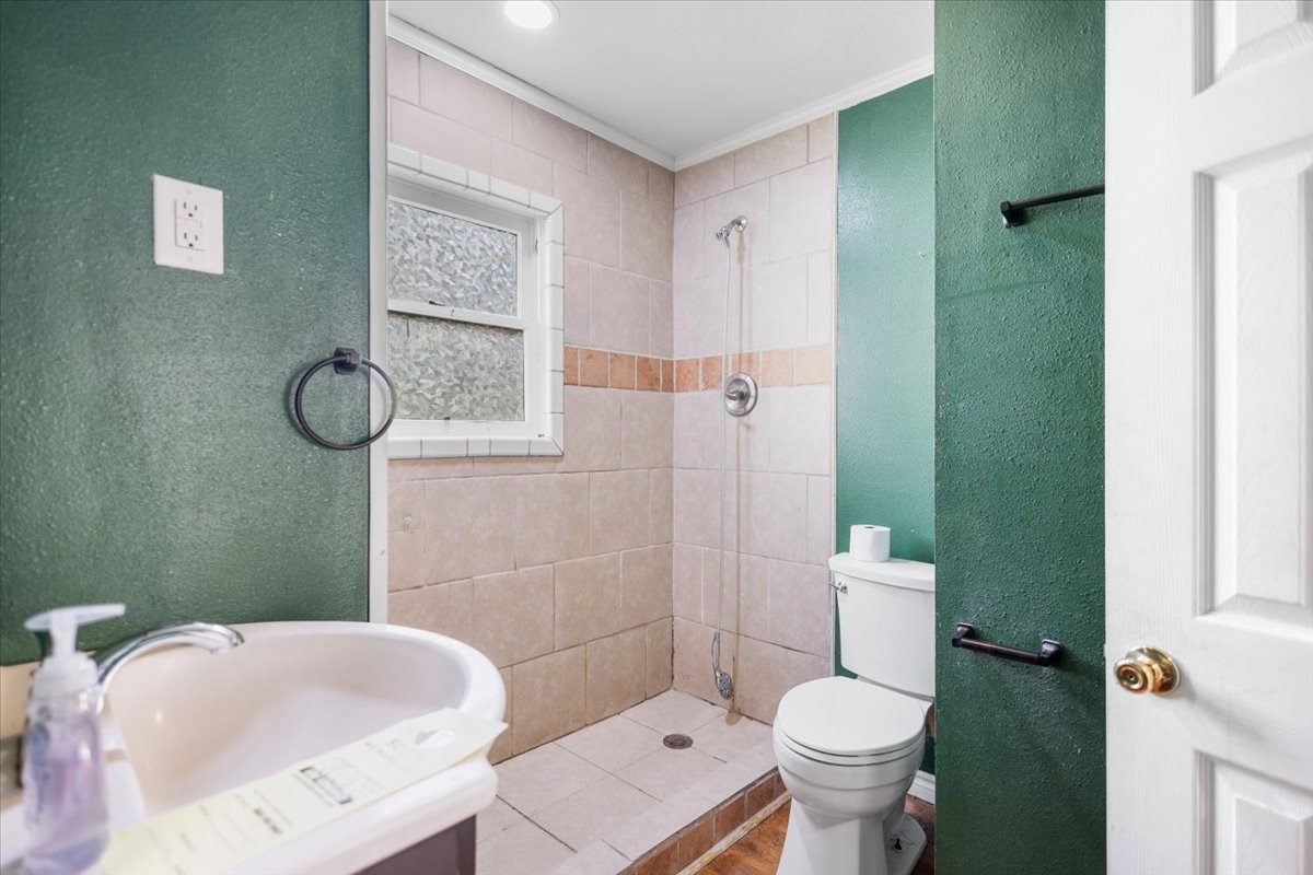 707 Green Palestine TX 75801