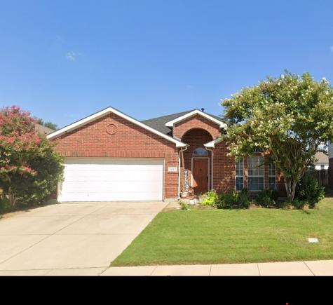 1921 Kristen Court Fort Worth TX 76131