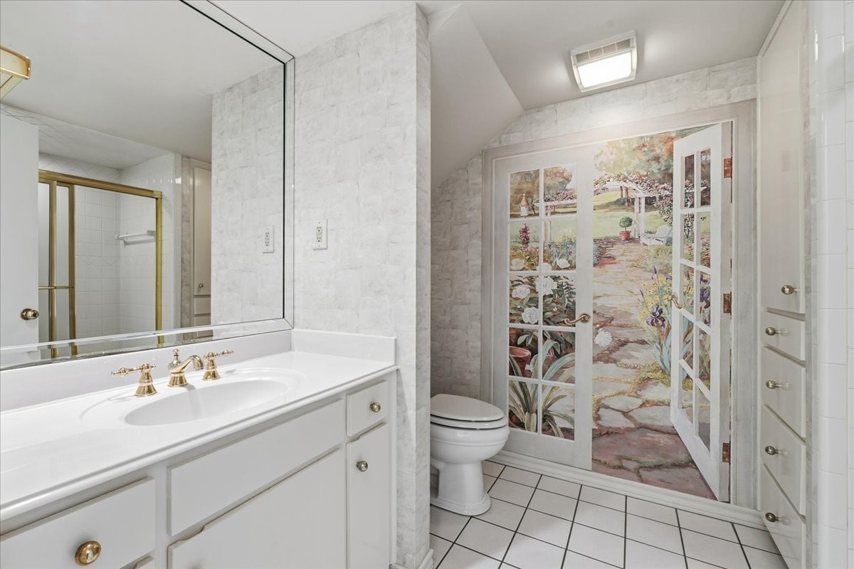 22 One Main Place Benbrook TX 76126