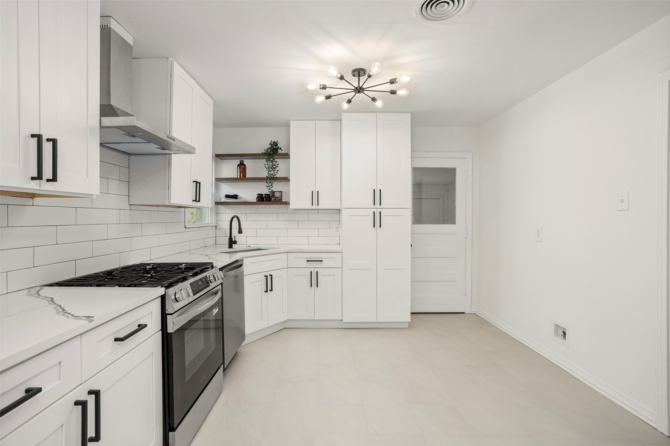4116 Locke Avenue Fort Worth TX 76107