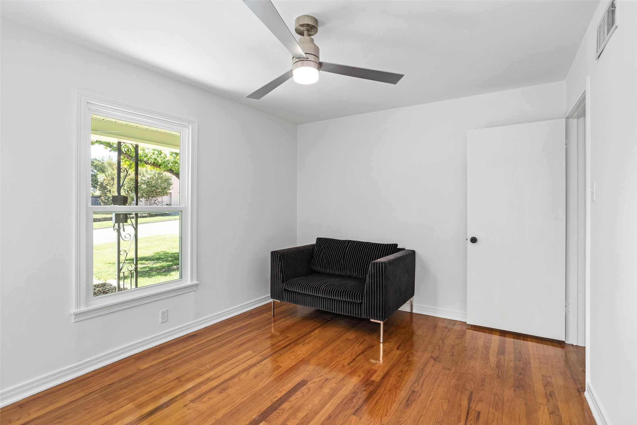 4116 Locke Avenue Fort Worth TX 76107