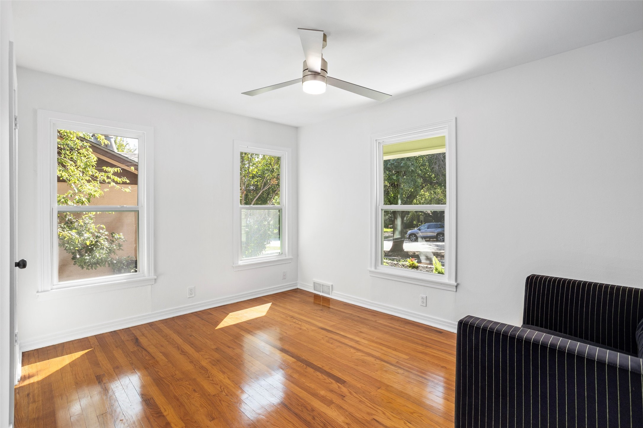 4116 Locke Avenue Fort Worth TX 76107