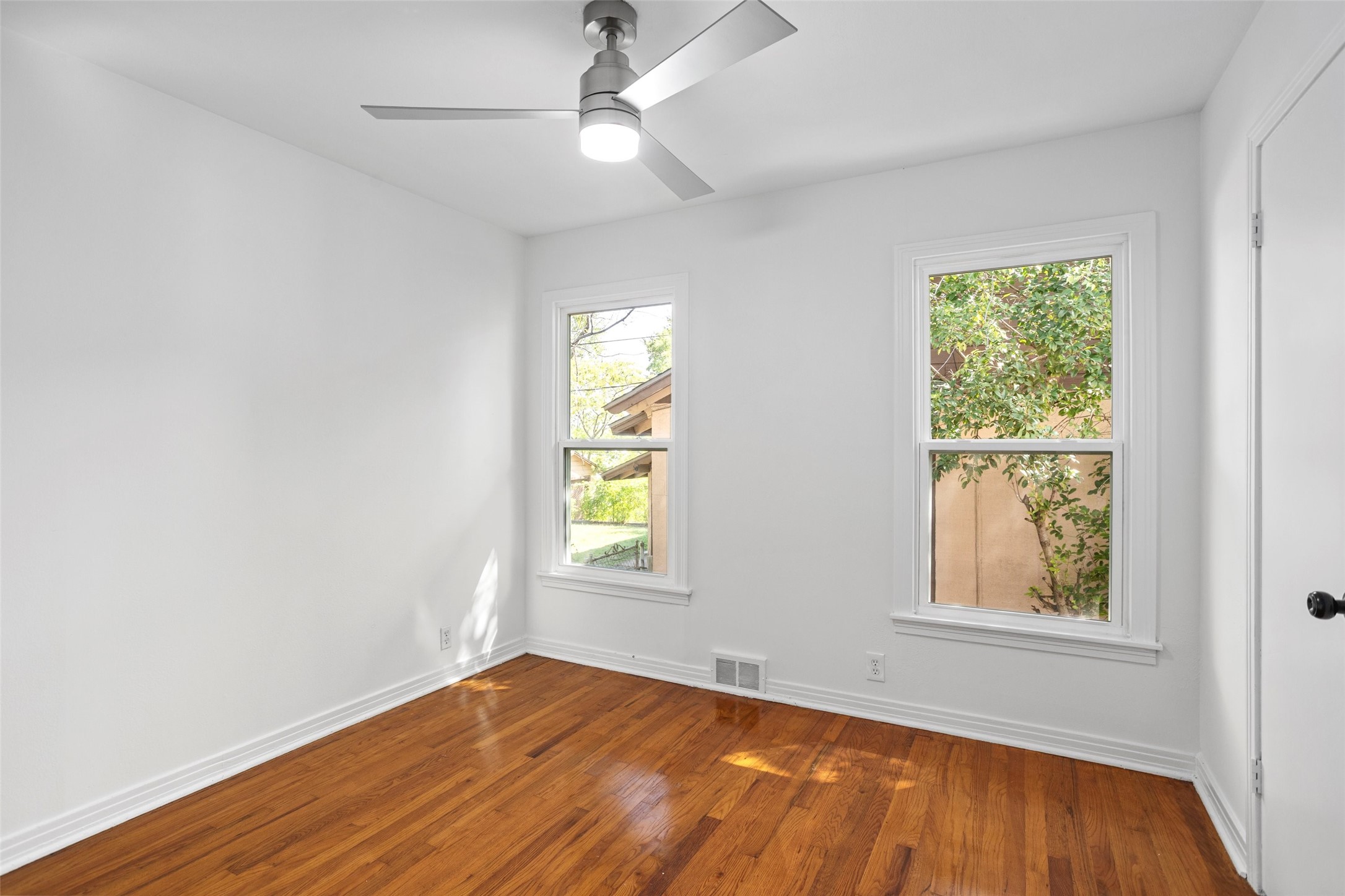 4116 Locke Avenue Fort Worth TX 76107