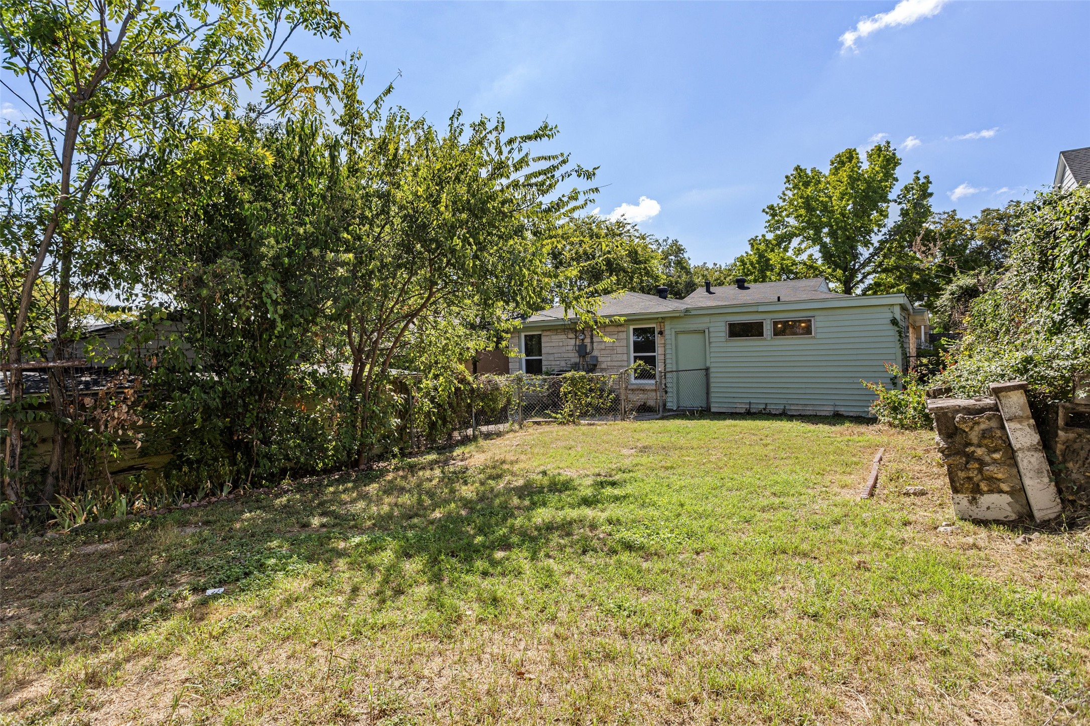 4116 Locke Avenue Fort Worth TX 76107