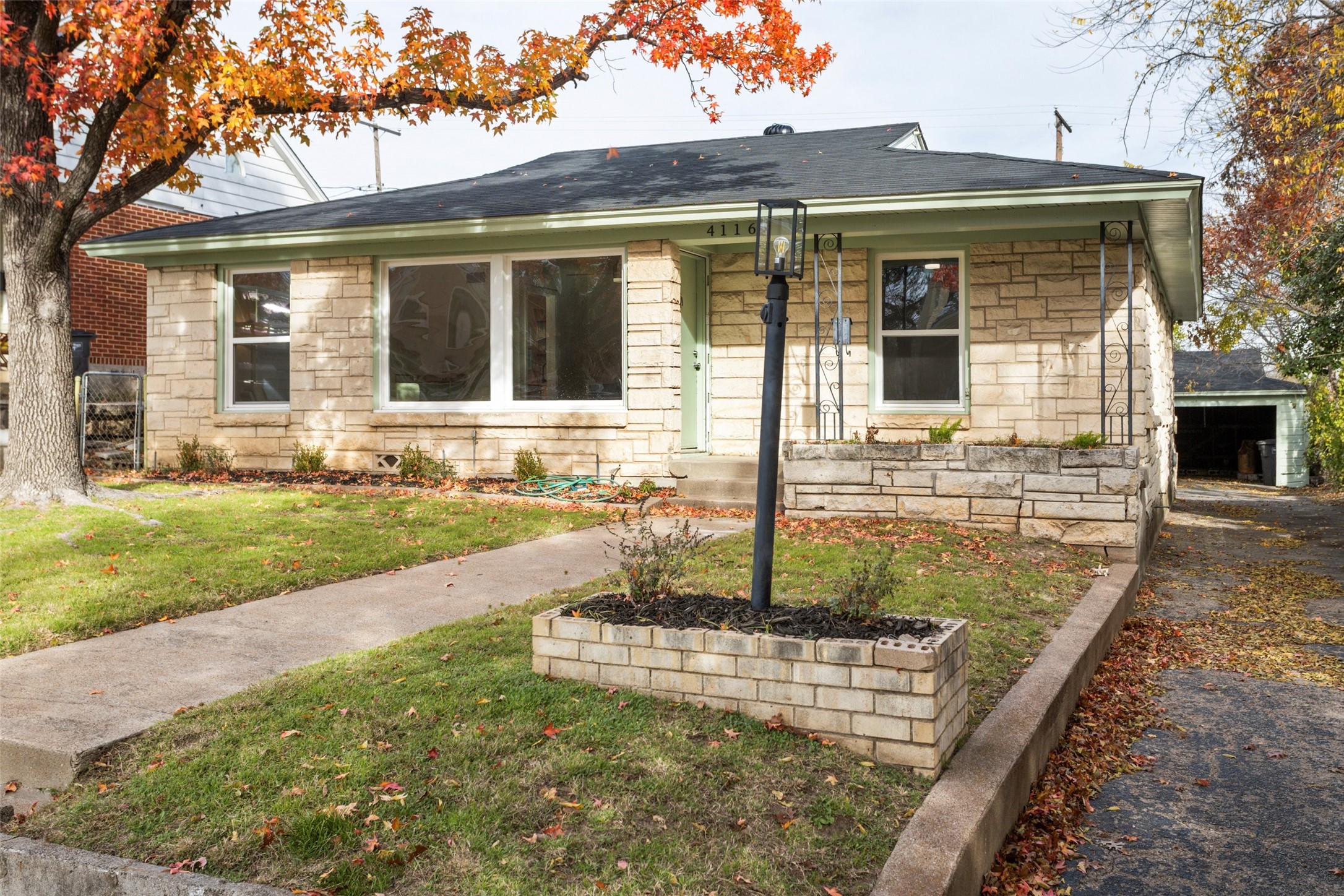 4116 Locke Avenue Fort Worth TX 76107
