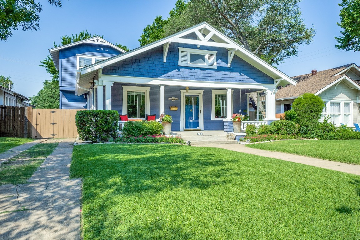 723 Huntley Street Dallas TX 75214