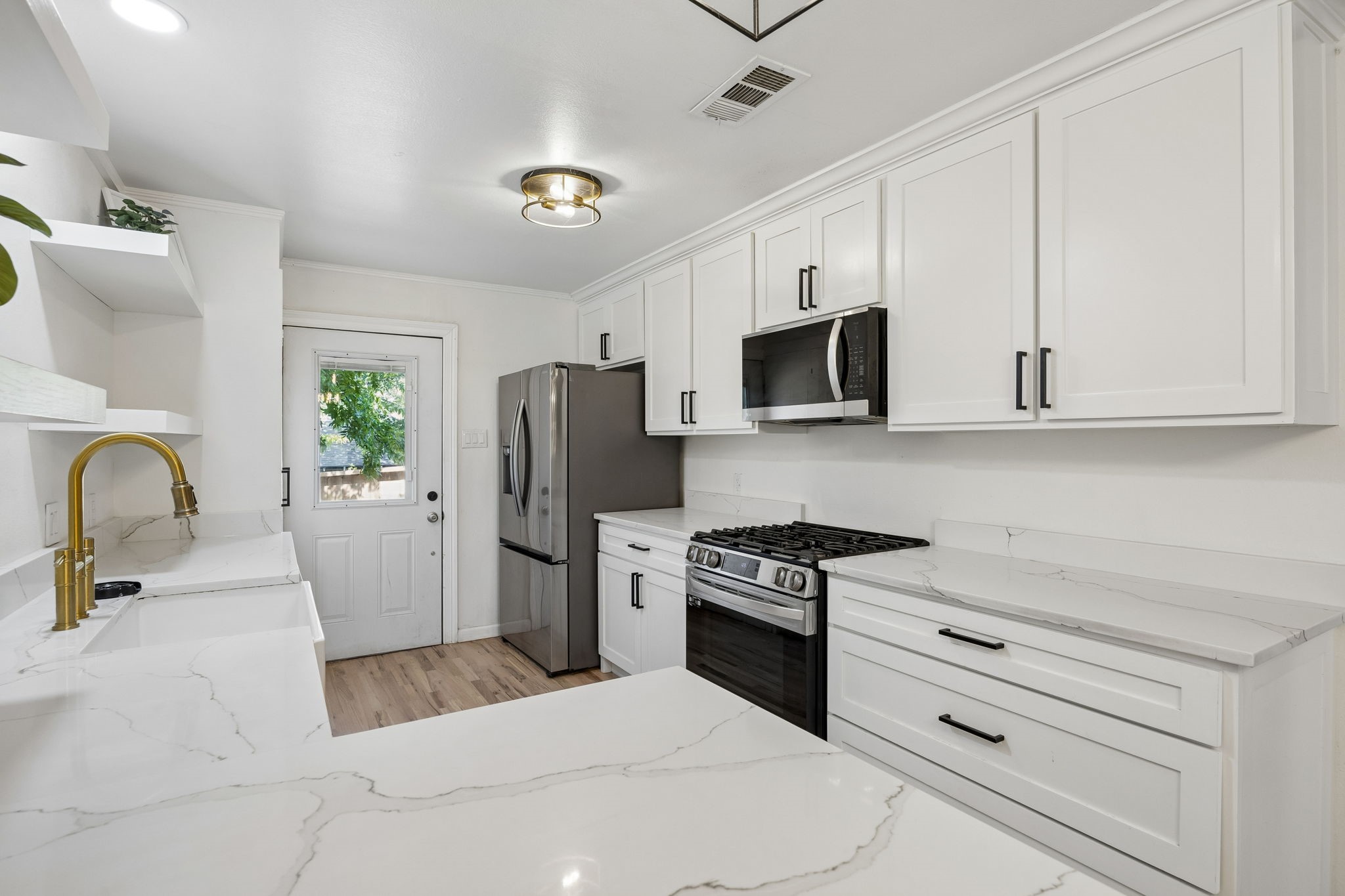 3102 W Jefferson Boulevard Dallas TX 75211