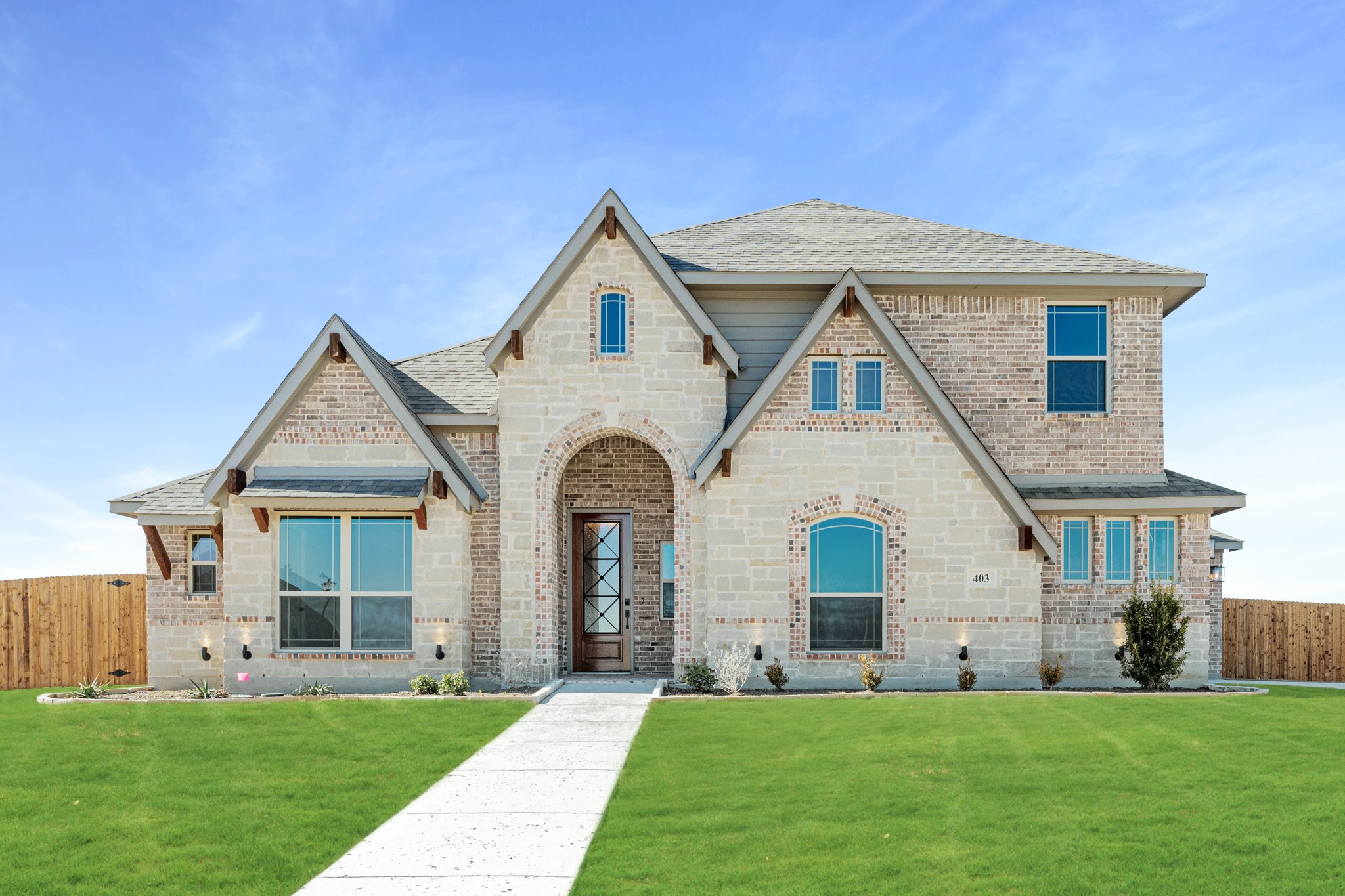 403 Crystal Lake Lane Red Oak TX 75154