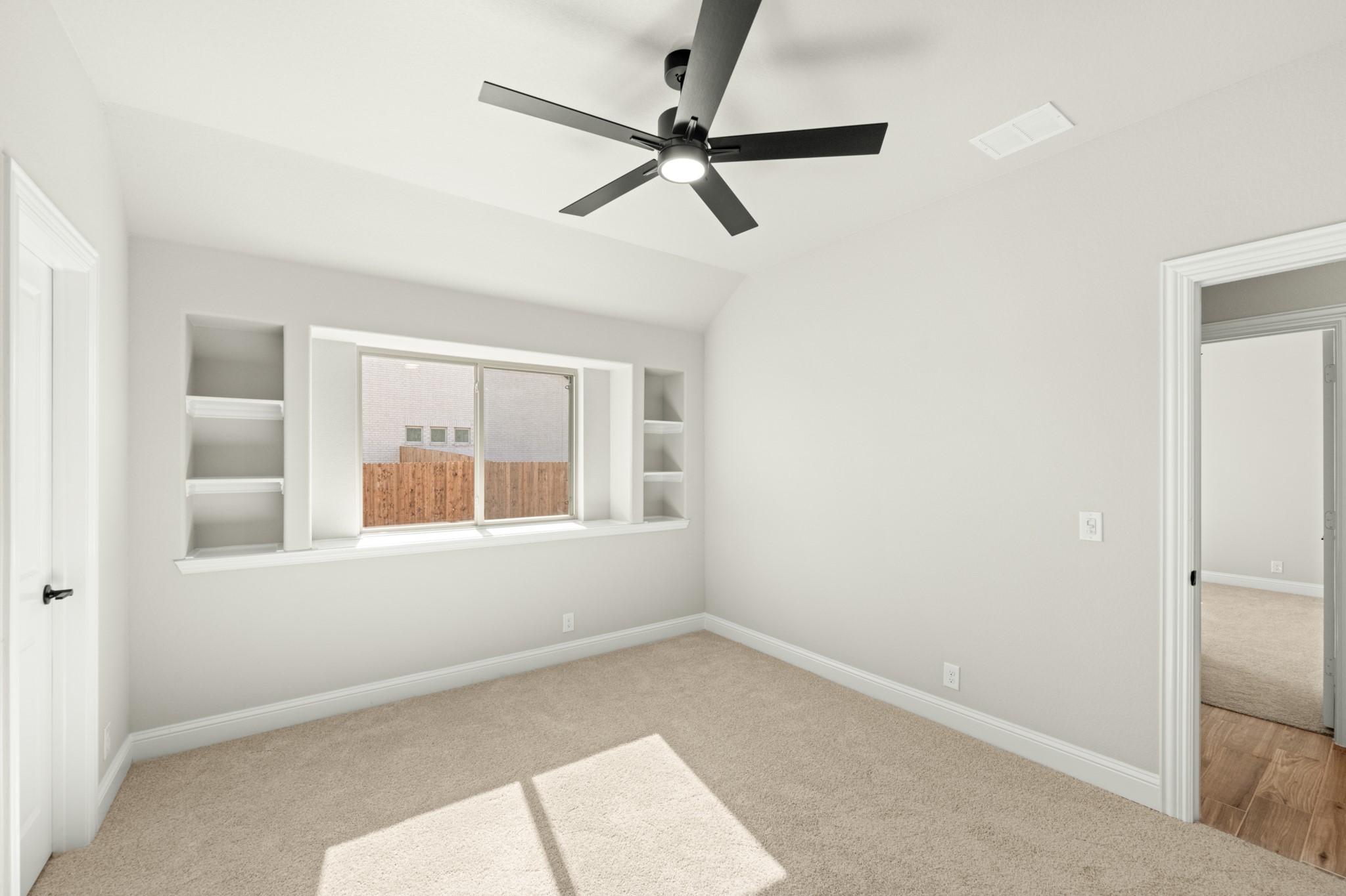 403 Crystal Lake Lane Red Oak TX 75154