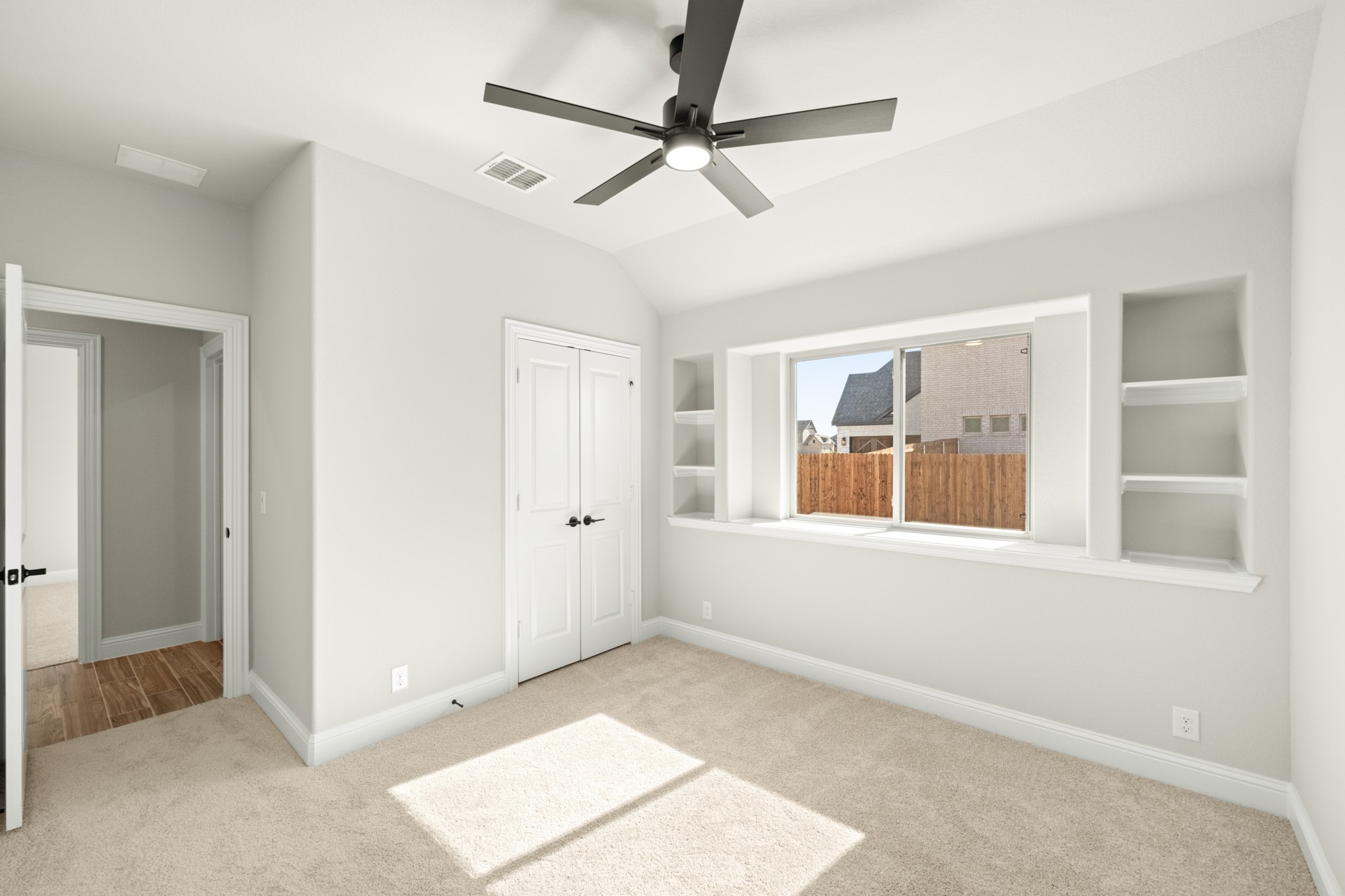 403 Crystal Lake Lane Red Oak TX 75154