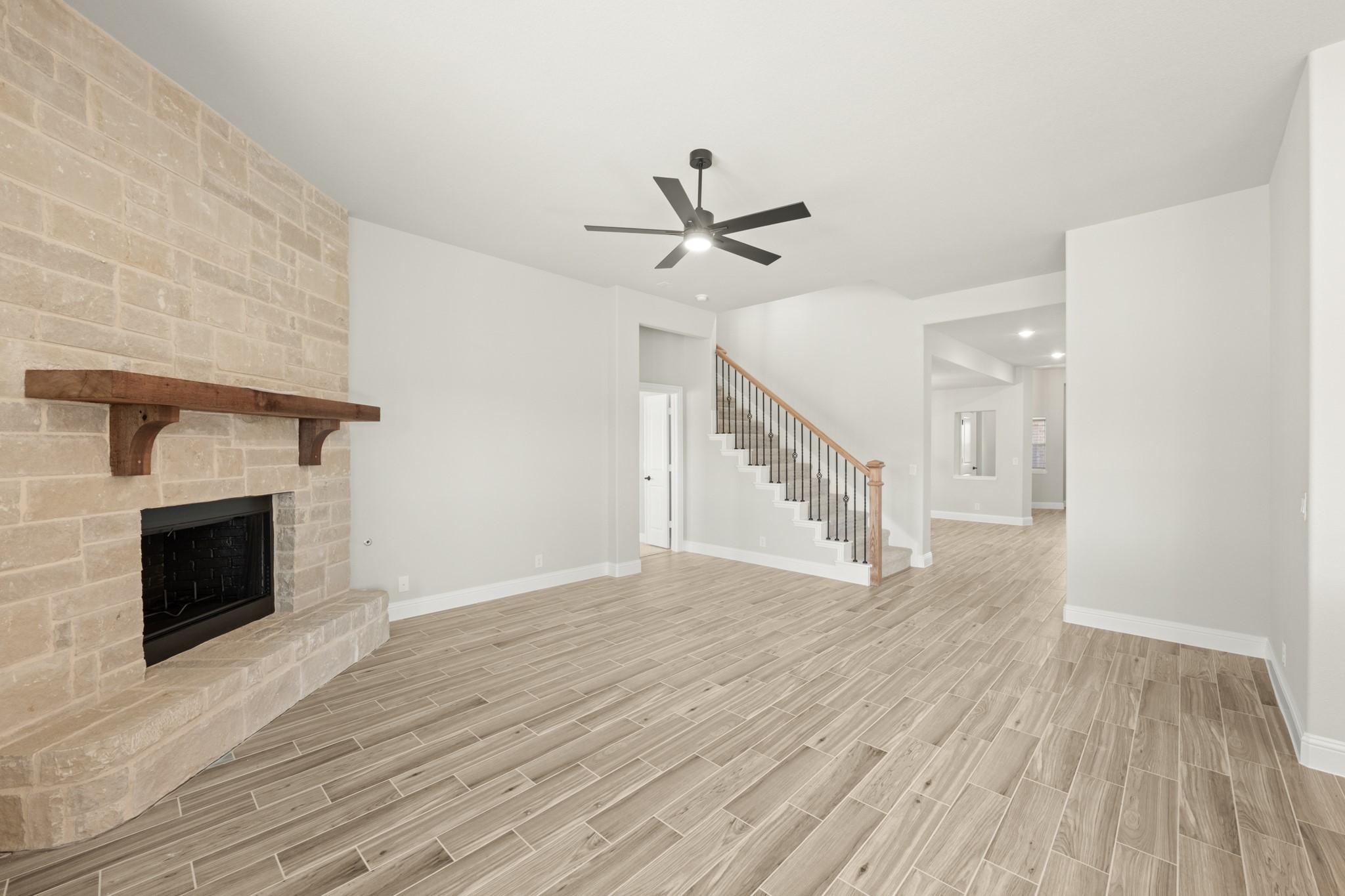 403 Crystal Lake Lane Red Oak TX 75154