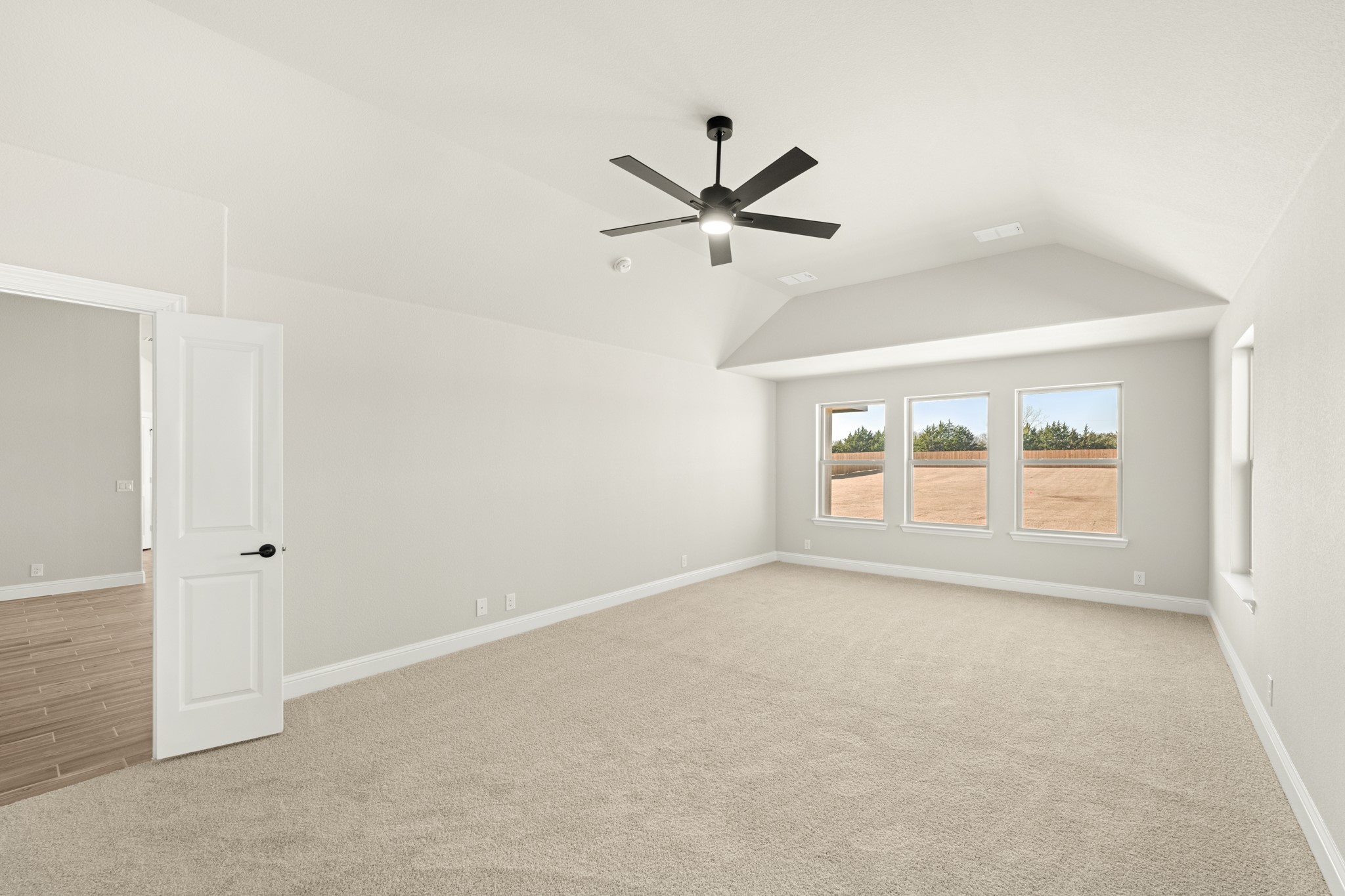 403 Crystal Lake Lane Red Oak TX 75154
